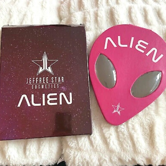Jeffree Star Other - Jeffree Star ALIEN PALETTE NEW IN BOX